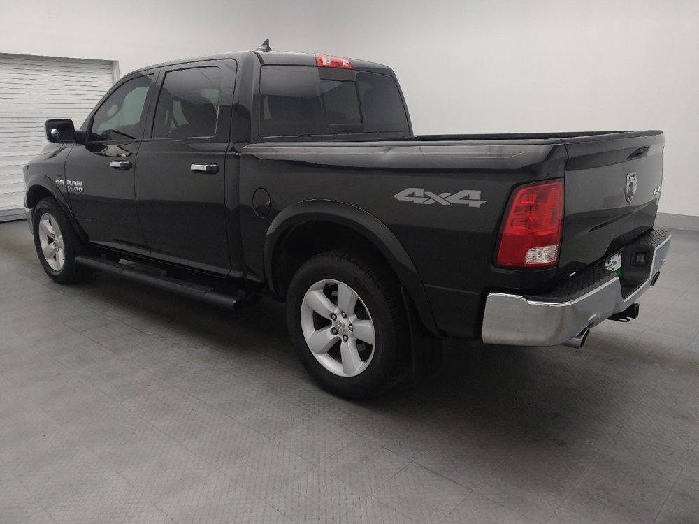Used 2018 RAM 1500 SLT image 3