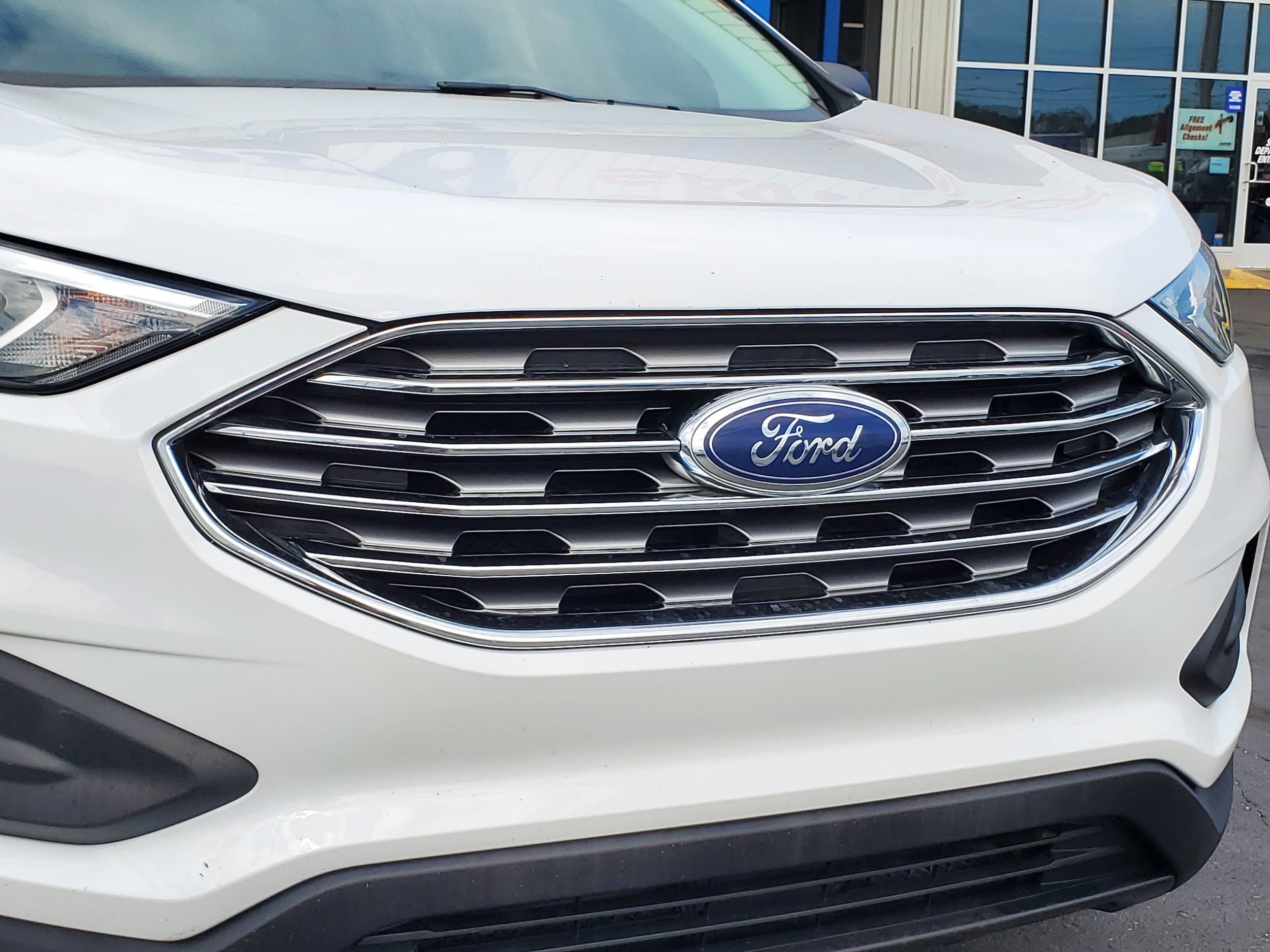 Used 2020 Ford Edge SE AWD/4WD image 7