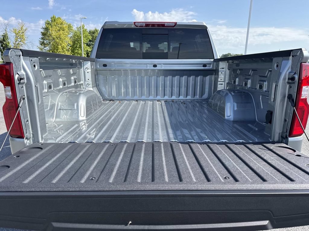 New 2026 Chevrolet Silverado 1500 RST w/ Safety Package AWD/4WD image 12