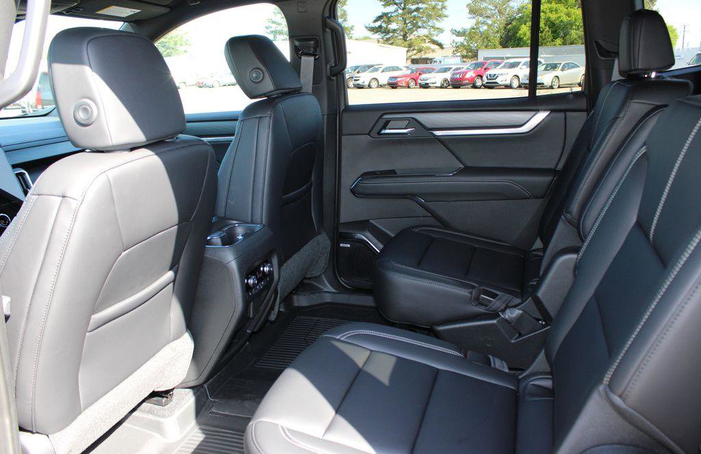 New 2026 GMC Acadia Elevation w/ Super Cruise Package FWD image 11