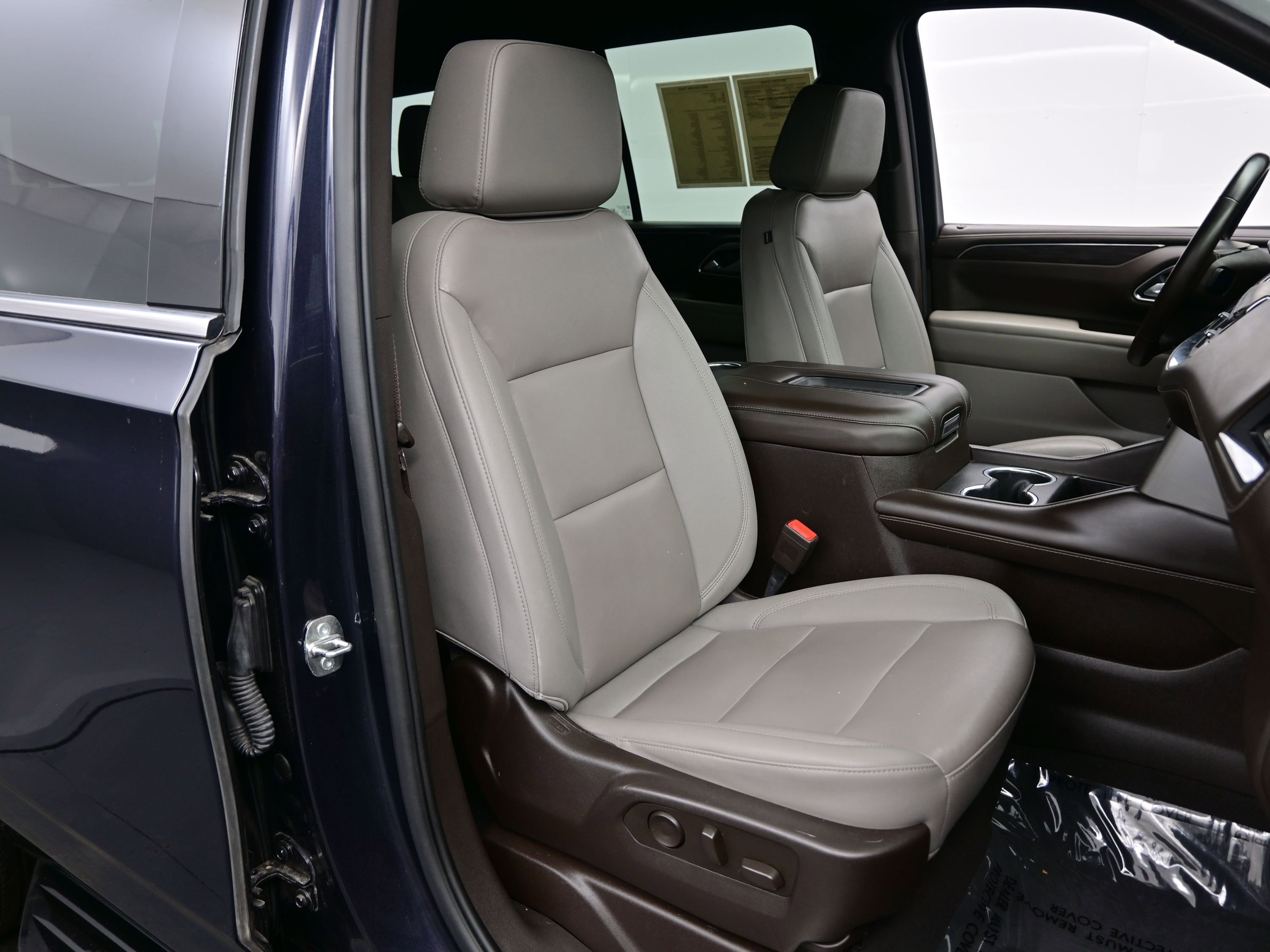 Used 2023 Chevrolet Tahoe LT AWD/4WD image 14