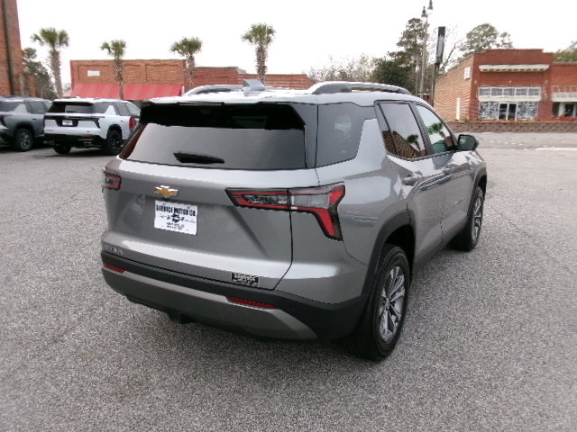 Used 2025 Chevrolet Equinox LT w/ Convenience Package II image 3