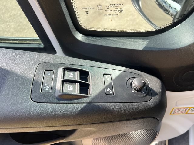 New 2026 RAM ProMaster 3500 w/ Crew Van Package FWD image 9