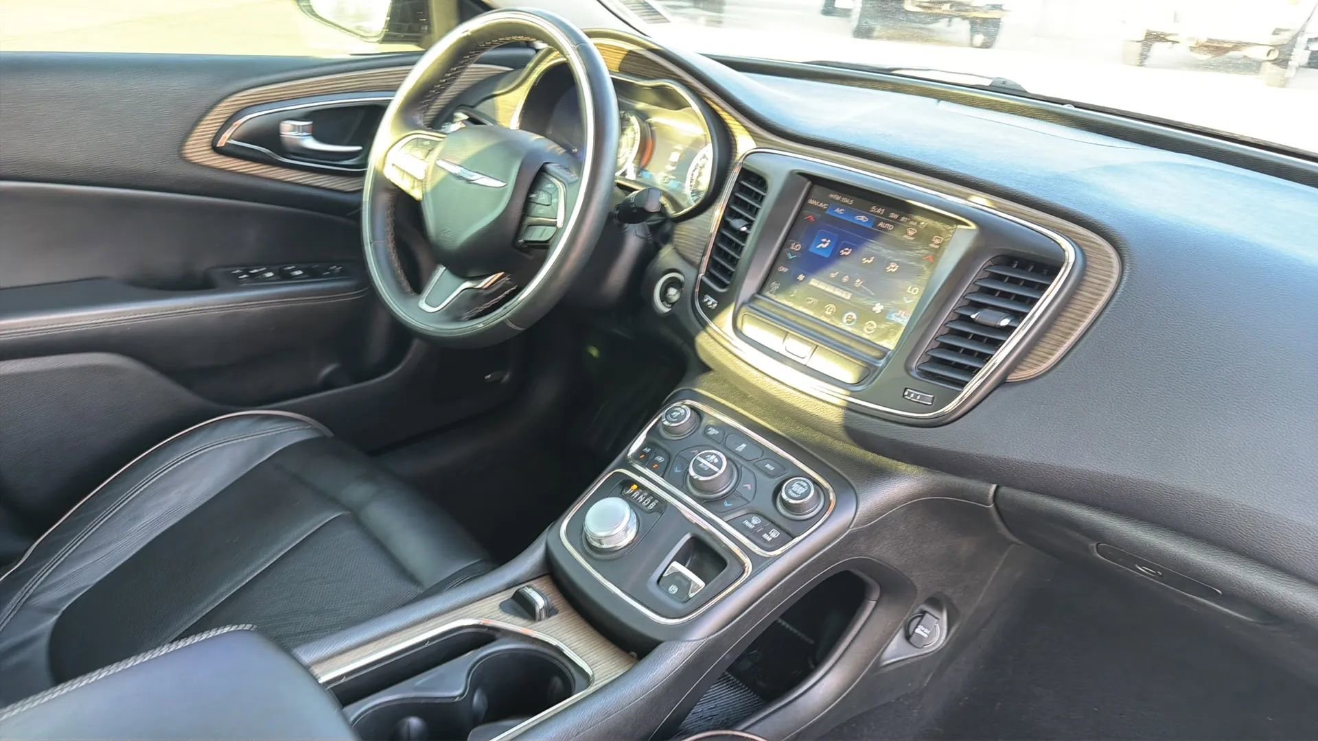 Used 2015 Chrysler 200 C w/ Navigation & Sound Group I image 88