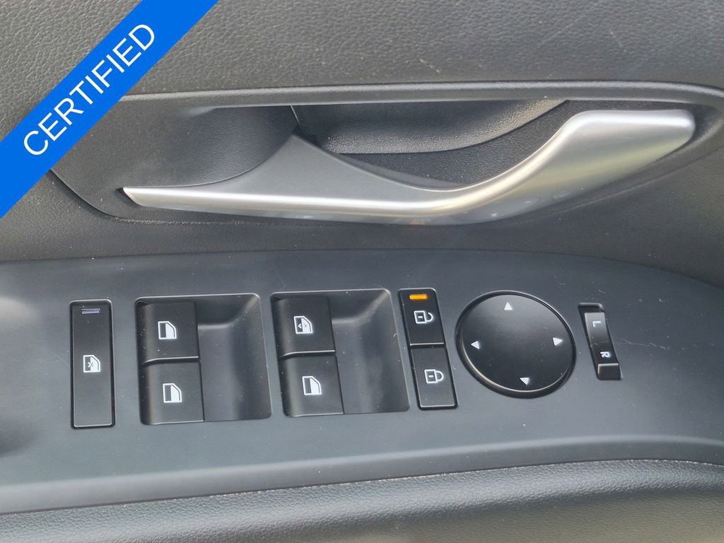 Used 2025 Hyundai Santa Cruz SE image 22