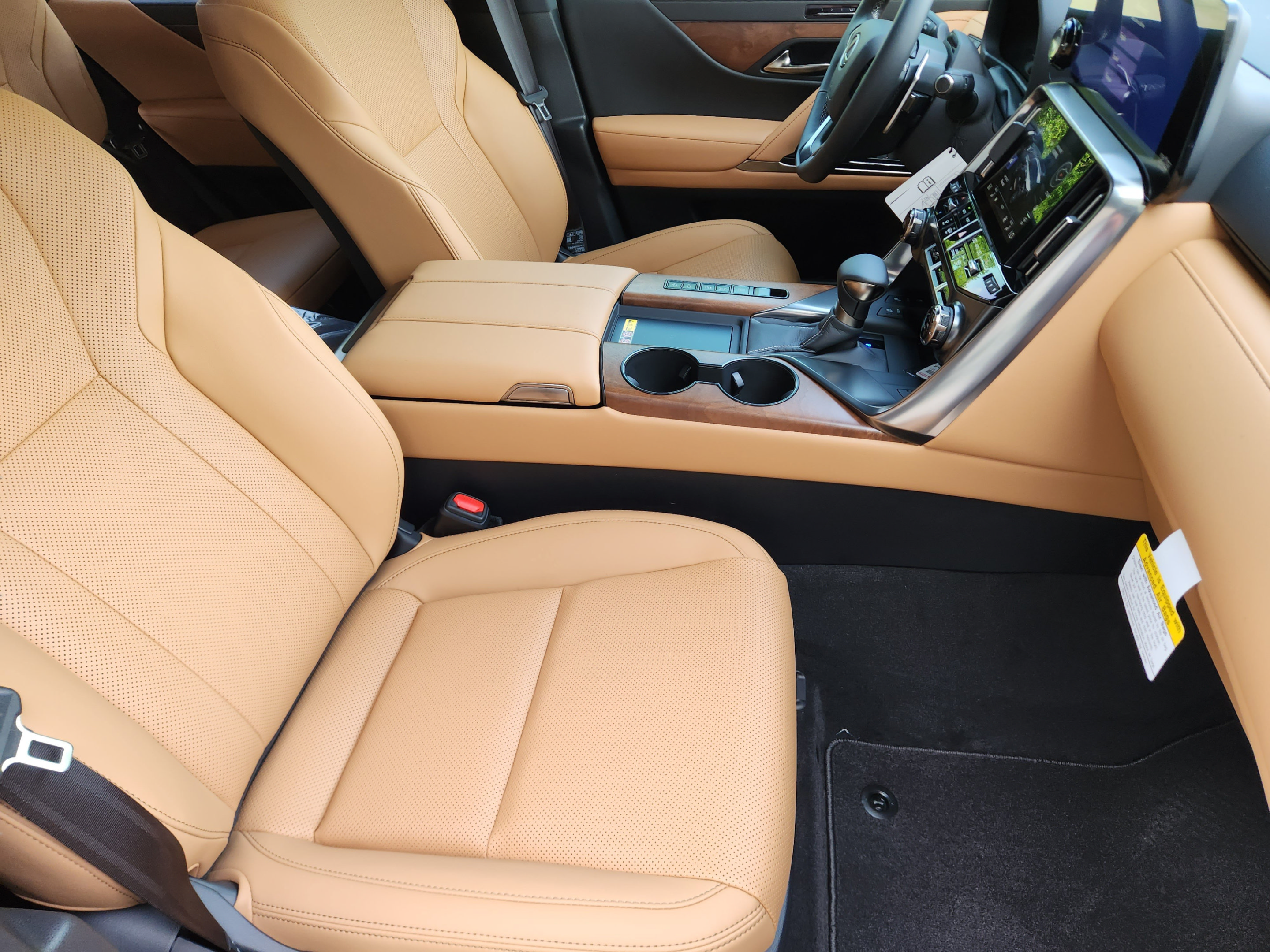 New 2026 Lexus LX 600 4WD w/ Interior Upgrade Package image 6