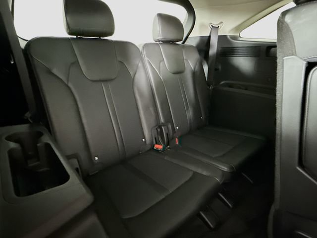 Used 2024 Kia Sorento S image 26