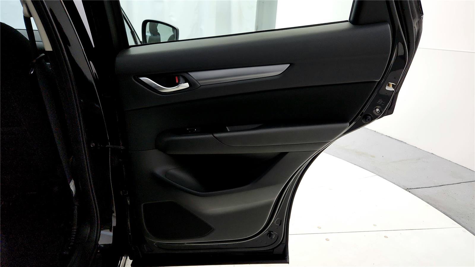 Used 2019 MAZDA CX-5 Sport image 19