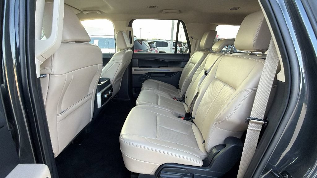 Used 2023 Ford Expedition Max XLT AWD/4WD image 27