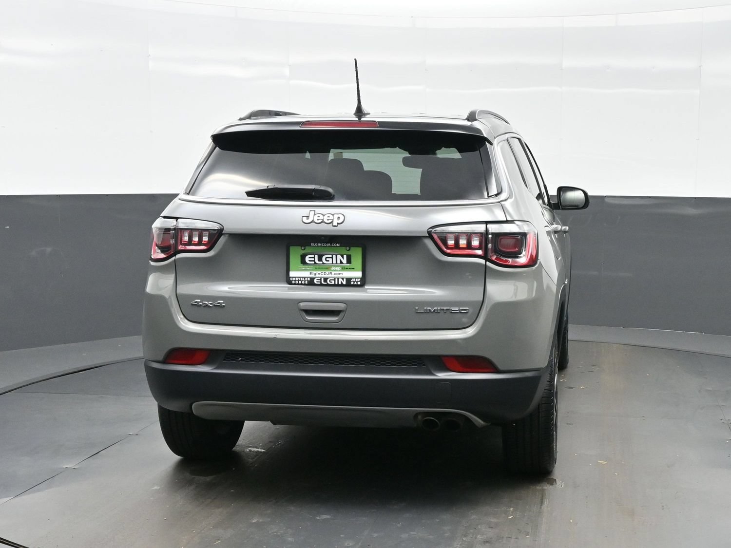 Used 2022 Jeep Compass Limited AWD/4WD image 7