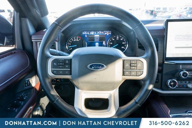 Used 2022 Ford Expedition Limited image 6