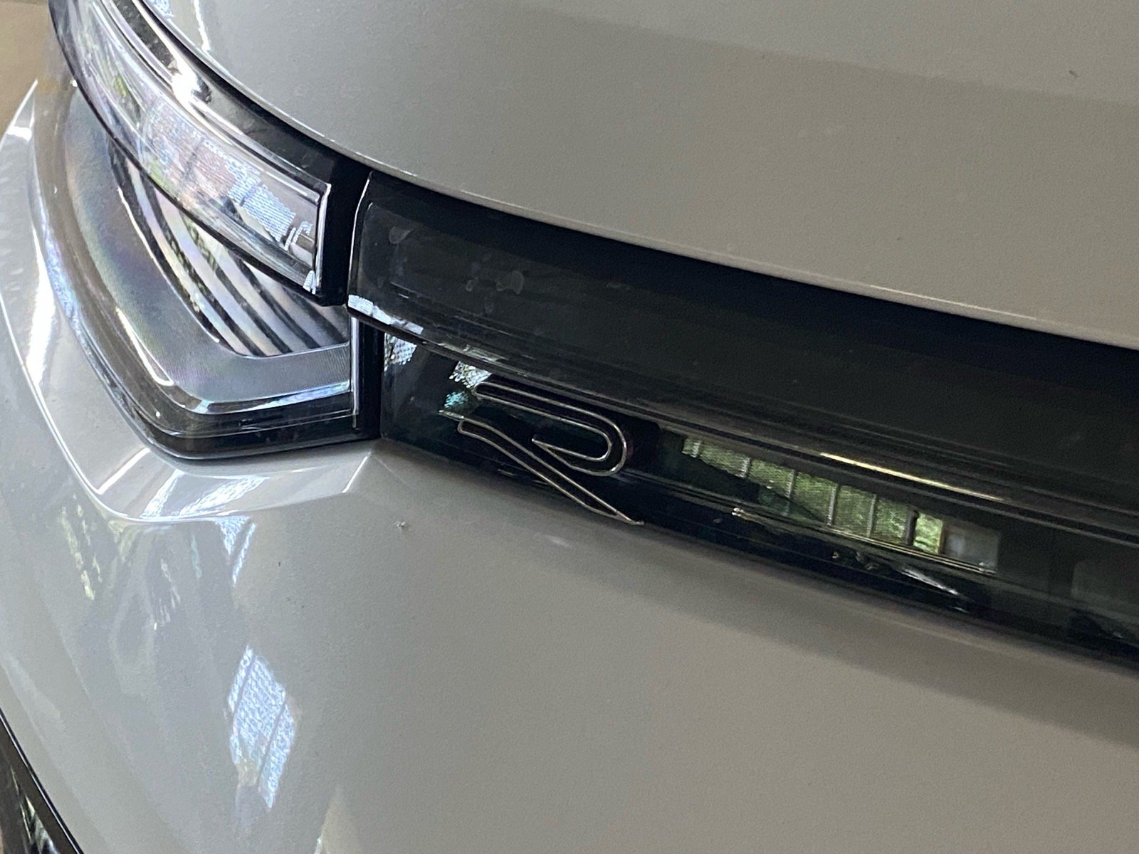 New 2026 Volkswagen Tiguan SE R-Line AWD/4WD image 3