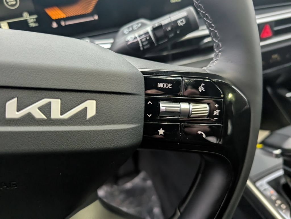 New 2026 Kia Sorento S w/ S Panoramic Sunroof Package AWD/4WD image 17