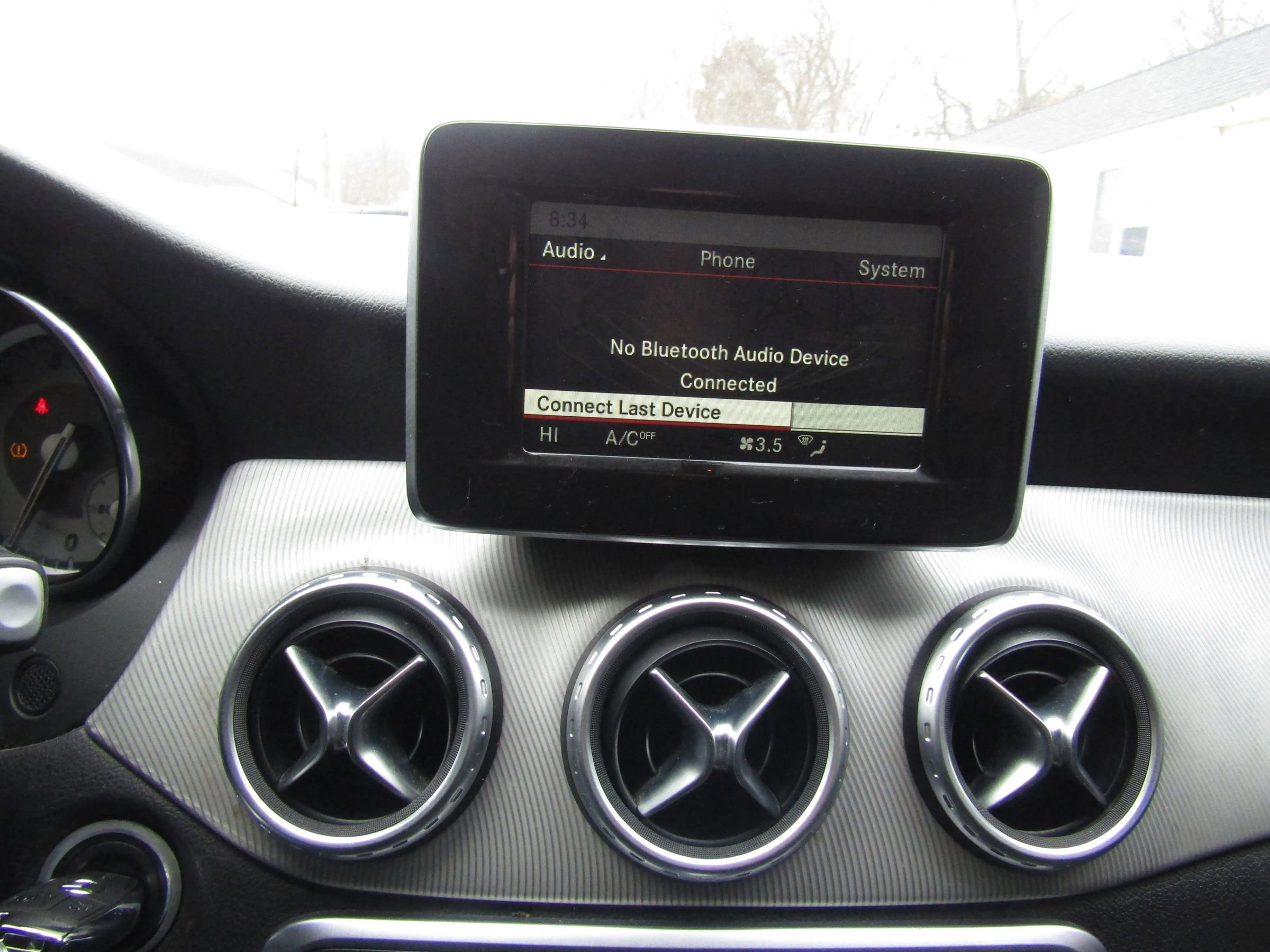 Used 2015 Mercedes-Benz GLA 250 4MATIC w/ Sport Package image 15
