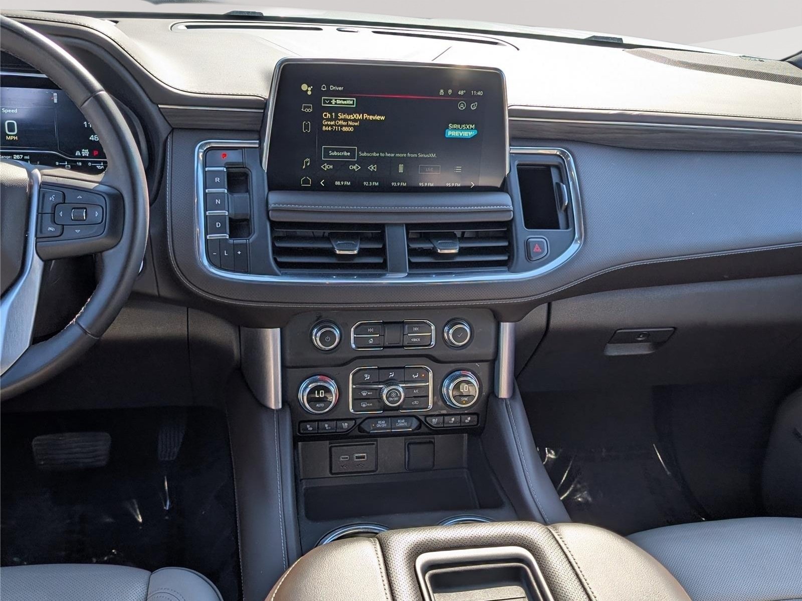 Used 2024 GMC Yukon SLT AWD/4WD image 20