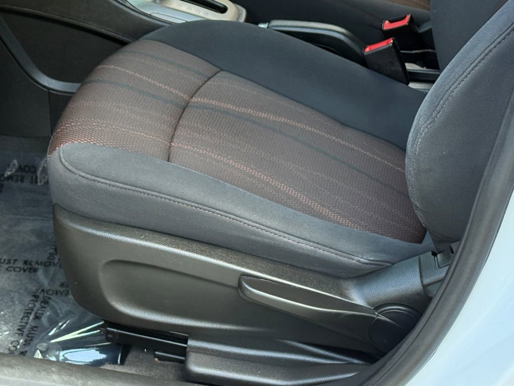 Used 2015 Chevrolet Sonic LT FWD image 21