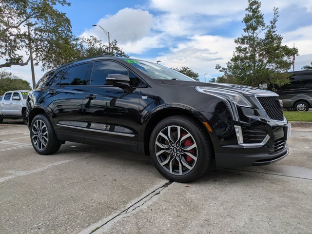Used 2022 Cadillac XT5 Sportv w/ Platinum Package image 2