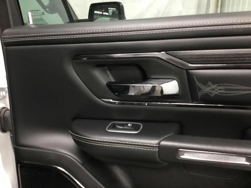 Used 2022 RAM 1500 Limited w/ Night Edition AWD/4WD image 17