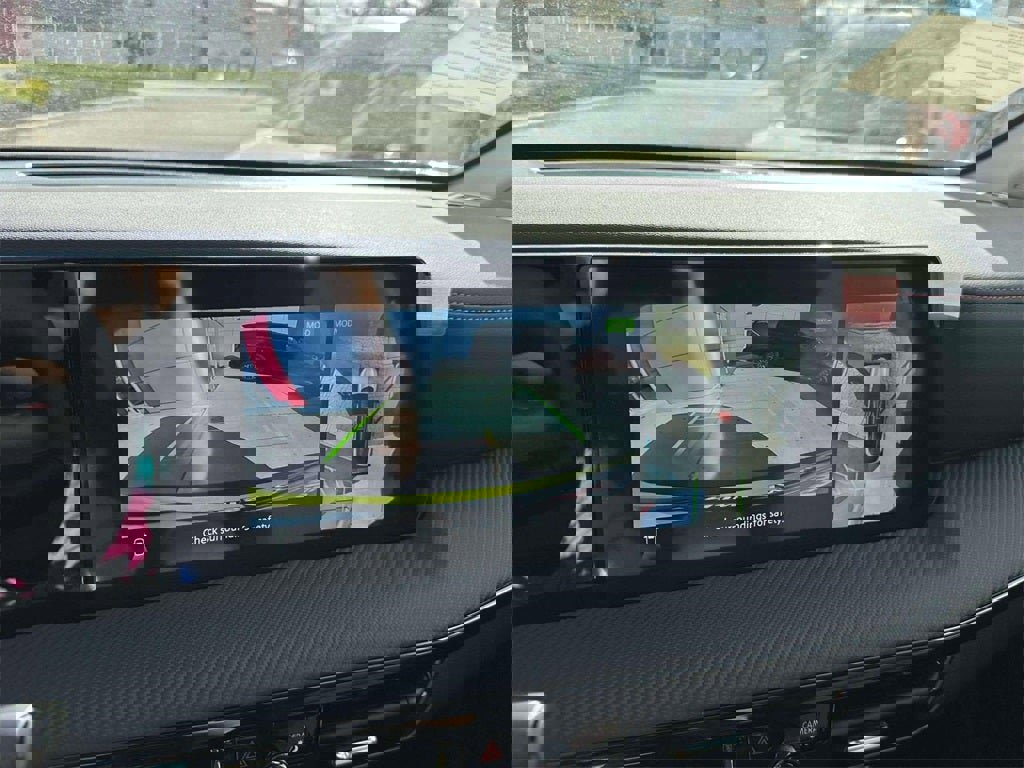 New 2026 Nissan Kicks SR w/ Cold Weather Package image 12