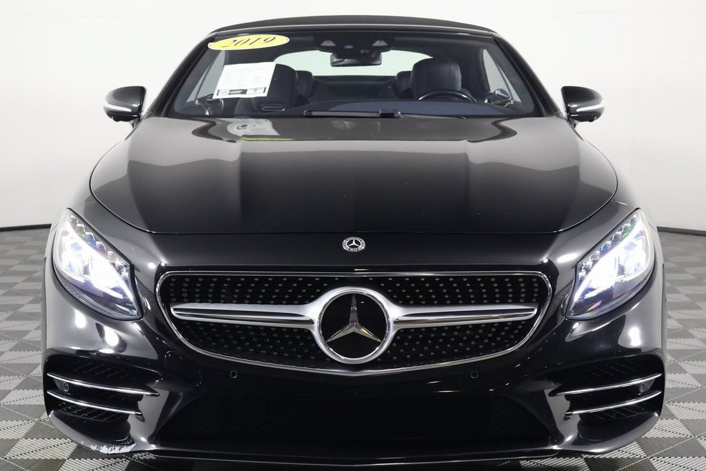 Used 2019 Mercedes-Benz S 560 Cabriolet image 2