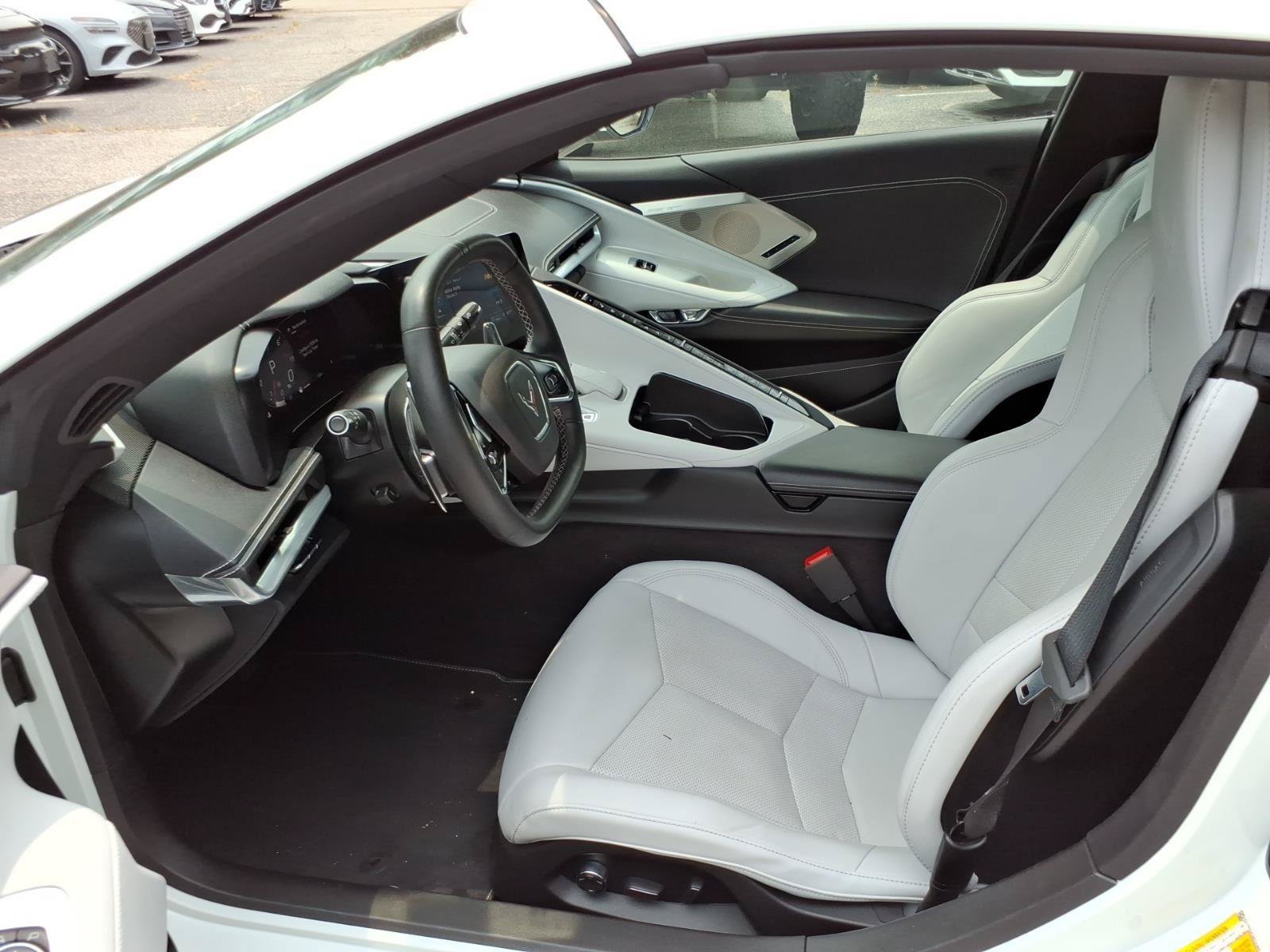 Used 2022 Chevrolet Corvette Stingray Preferred Cpe w/ Battery Protection Package RWD image 15