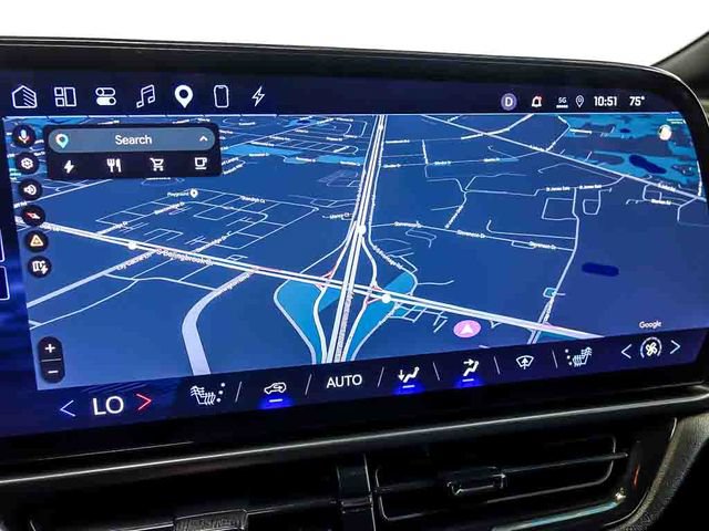 Certified 2024 Chevrolet Equinox EV RS FWD image 21