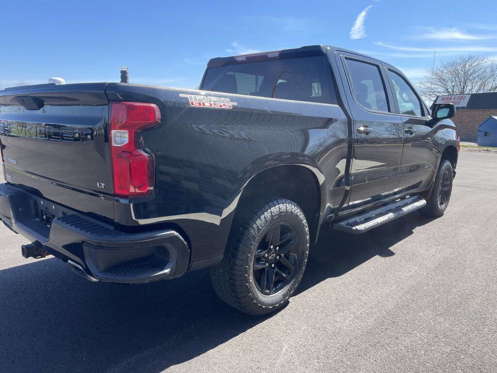 Used 2019 Chevrolet Silverado 1500 LT Trail Boss AWD/4WD image 5