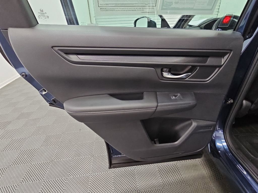 Used 2024 Honda CR-V LX image 28