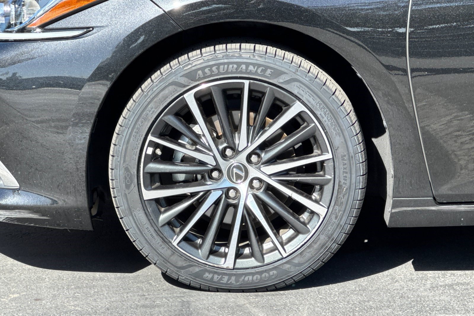 Certified 2024 Lexus ES 300h w/ Premium Package FWD image 36