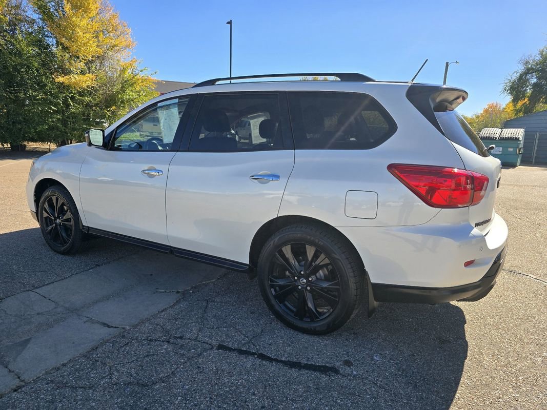Used 2018 Nissan Pathfinder SL w/ Midnight Edition Package image 8