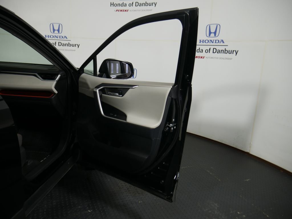 Used 2019 Toyota RAV4 Adventure w/ Cold Weather Package image 6