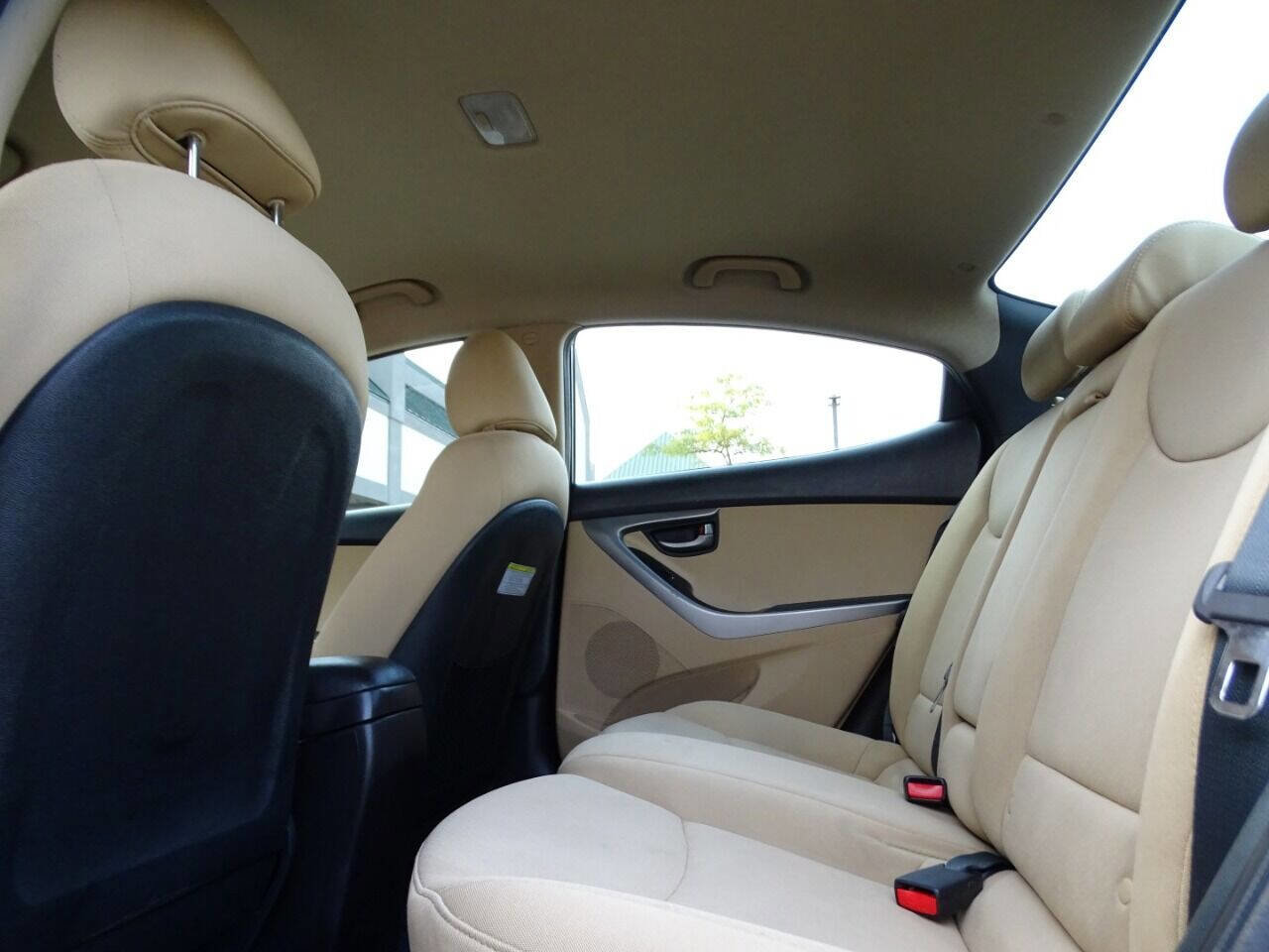 Used 2013 Hyundai Elantra GLS FWD image 43