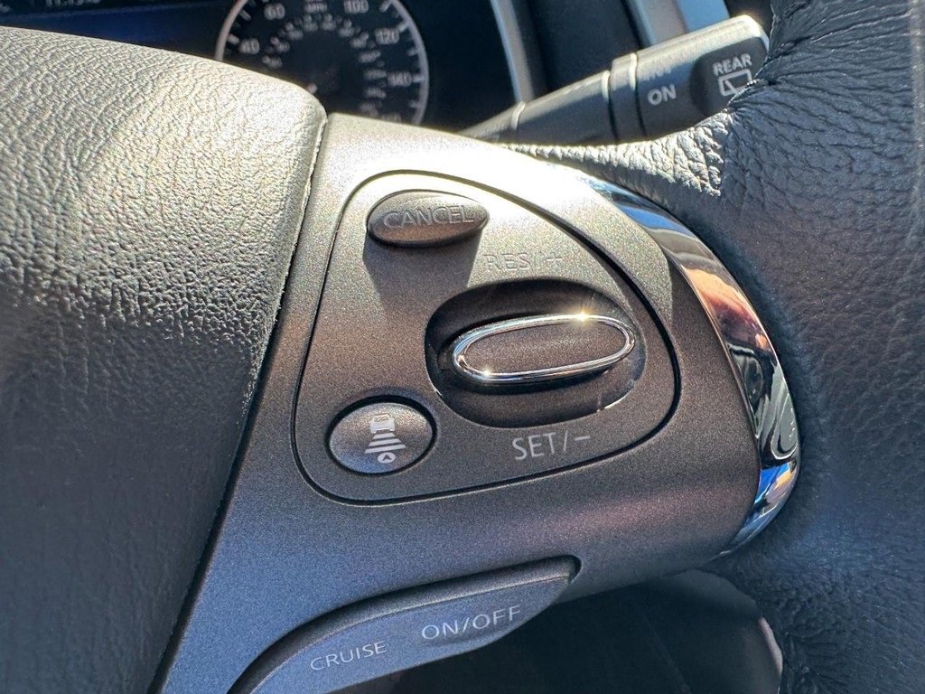 Used 2024 Nissan Murano SV w/ SV Midnight Edition Package image 18