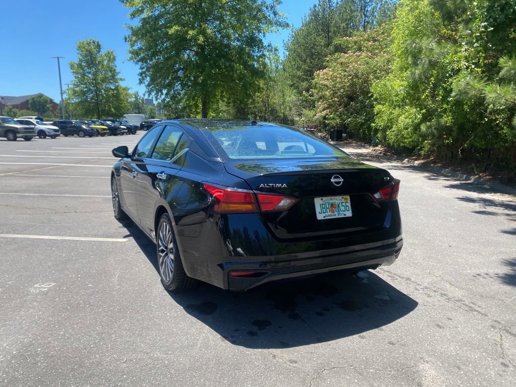 Certified 2024 Nissan Altima 2.5 SV FWD image 6