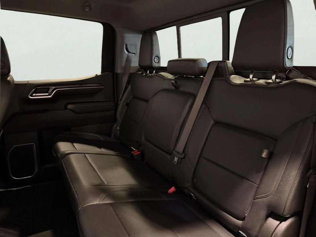Used 2023 Chevrolet Silverado 1500 LTZ AWD/4WD image 19