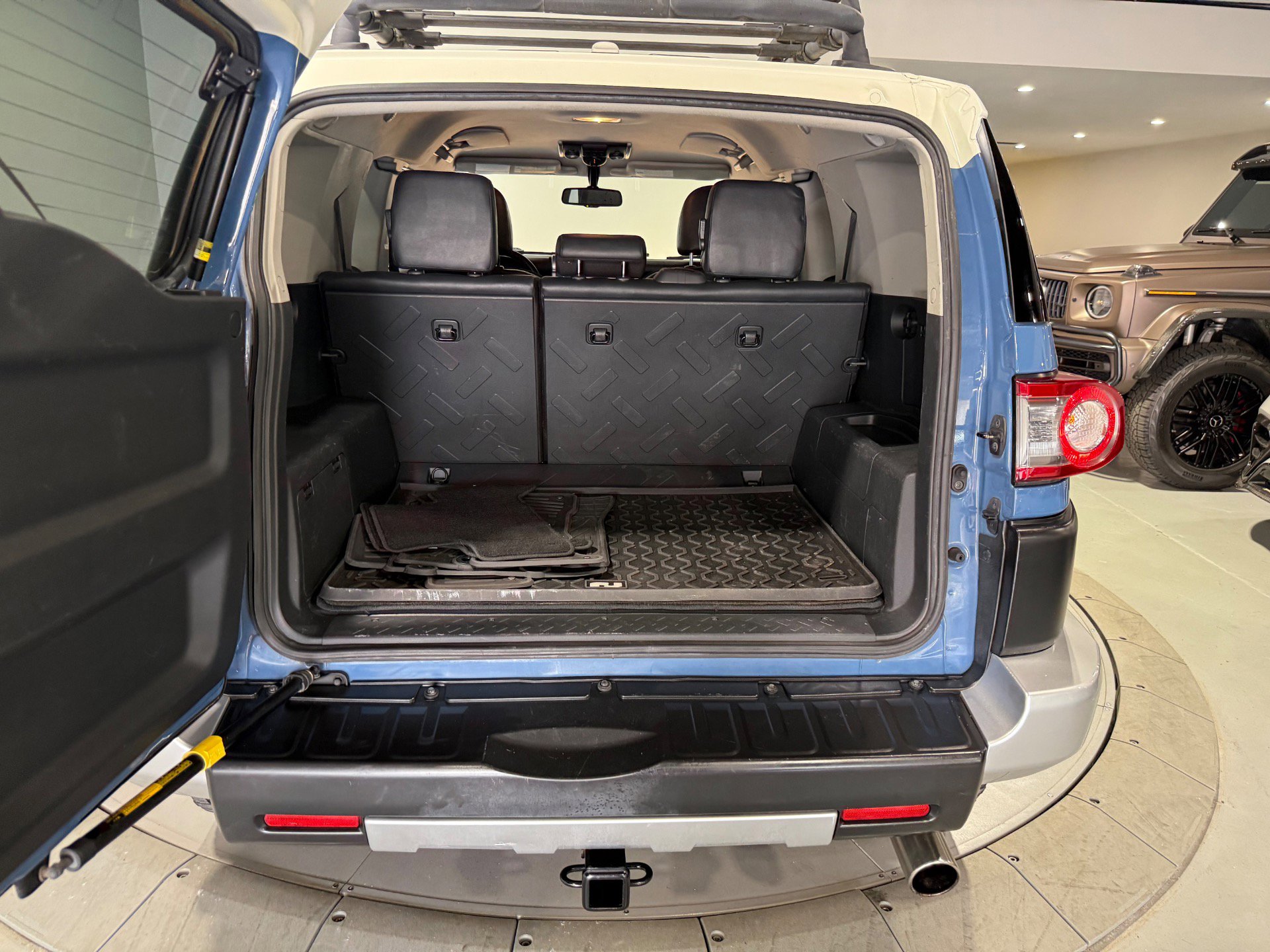 Used 2013 Toyota FJ Cruiser 4WD w/ Convenience Pkg image 22