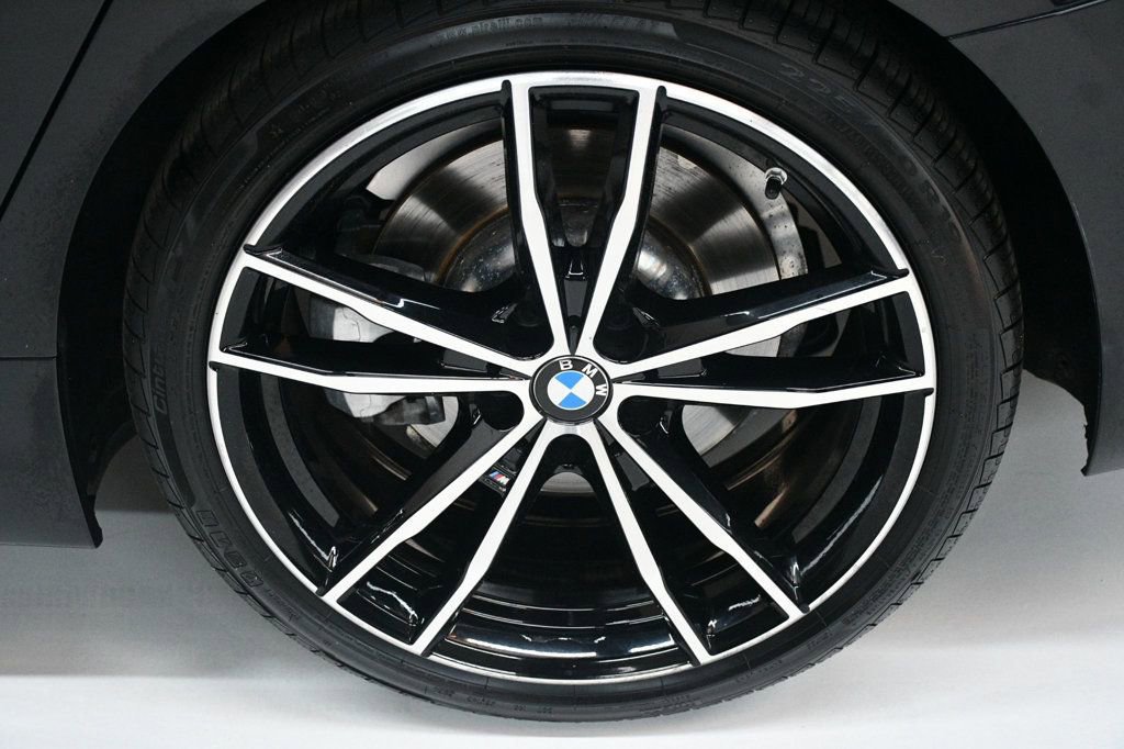 Used 2021 BMW 330i xDrive Sedan image 19