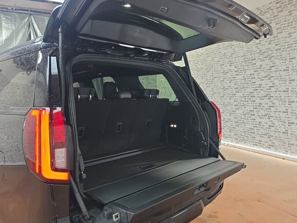 Used 2025 Ford Expedition Tremor image 16