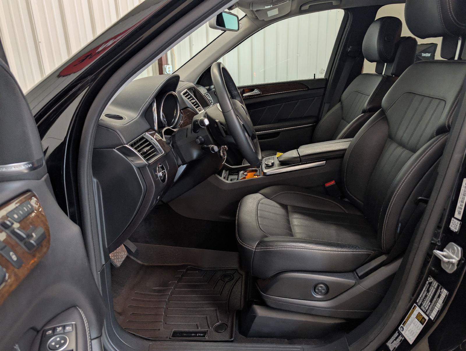 Used 2014 Mercedes-Benz GL 450 4MATIC image 19