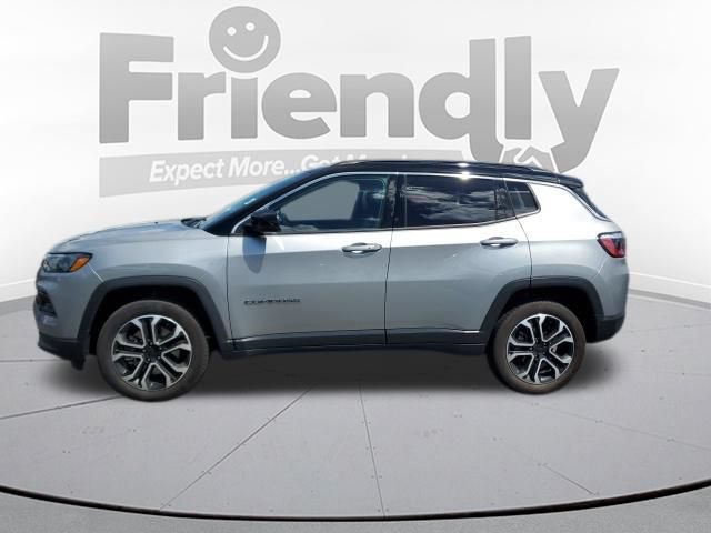 Used 2023 Jeep Compass Limited AWD/4WD image 2