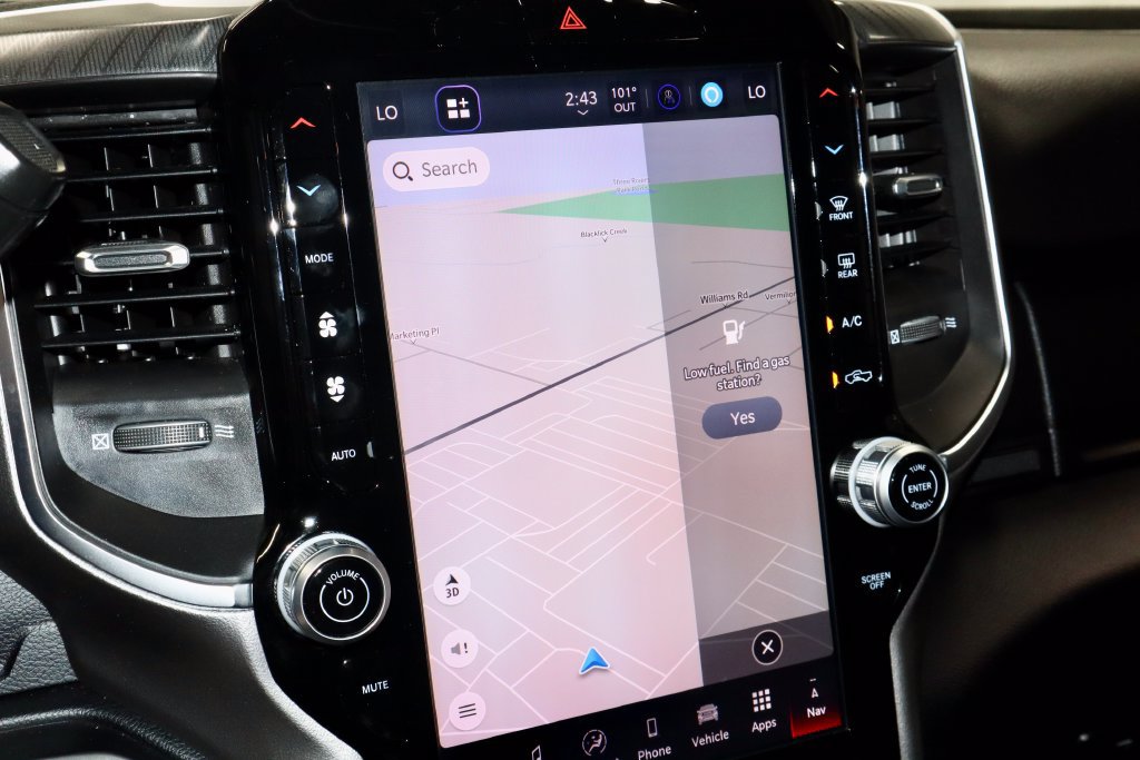 Used 2026 RAM 2500 Big Horn AWD/4WD image 4