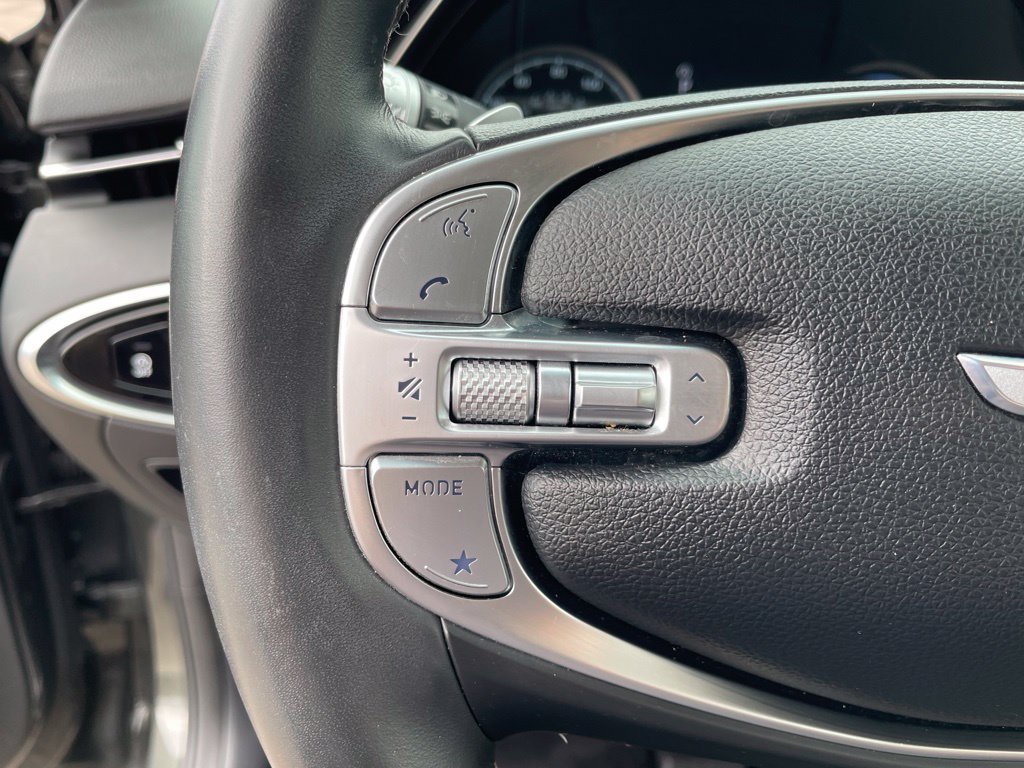 Used 2025 Genesis GV70 2.5T AWD/4WD image 18
