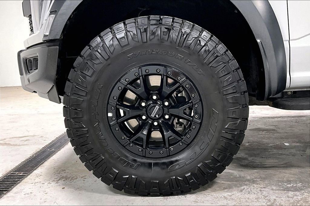 Used 2023 Ford F150 Raptor w/ Raptor 37 Performance Package AWD/4WD image 11