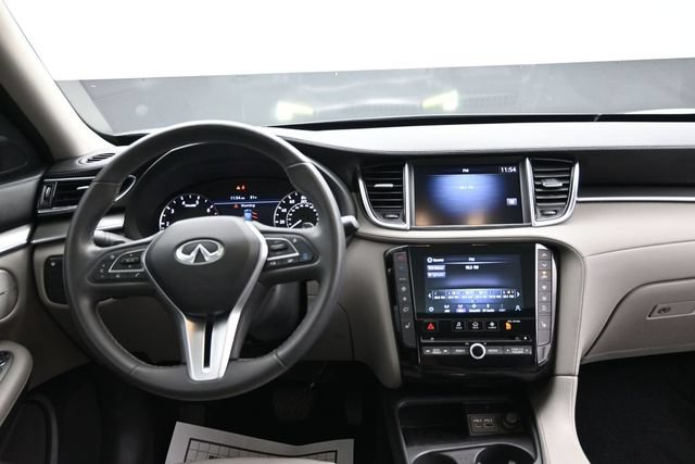Used 2023 INFINITI QX50 Luxe w/ Accent Package FWD image 11