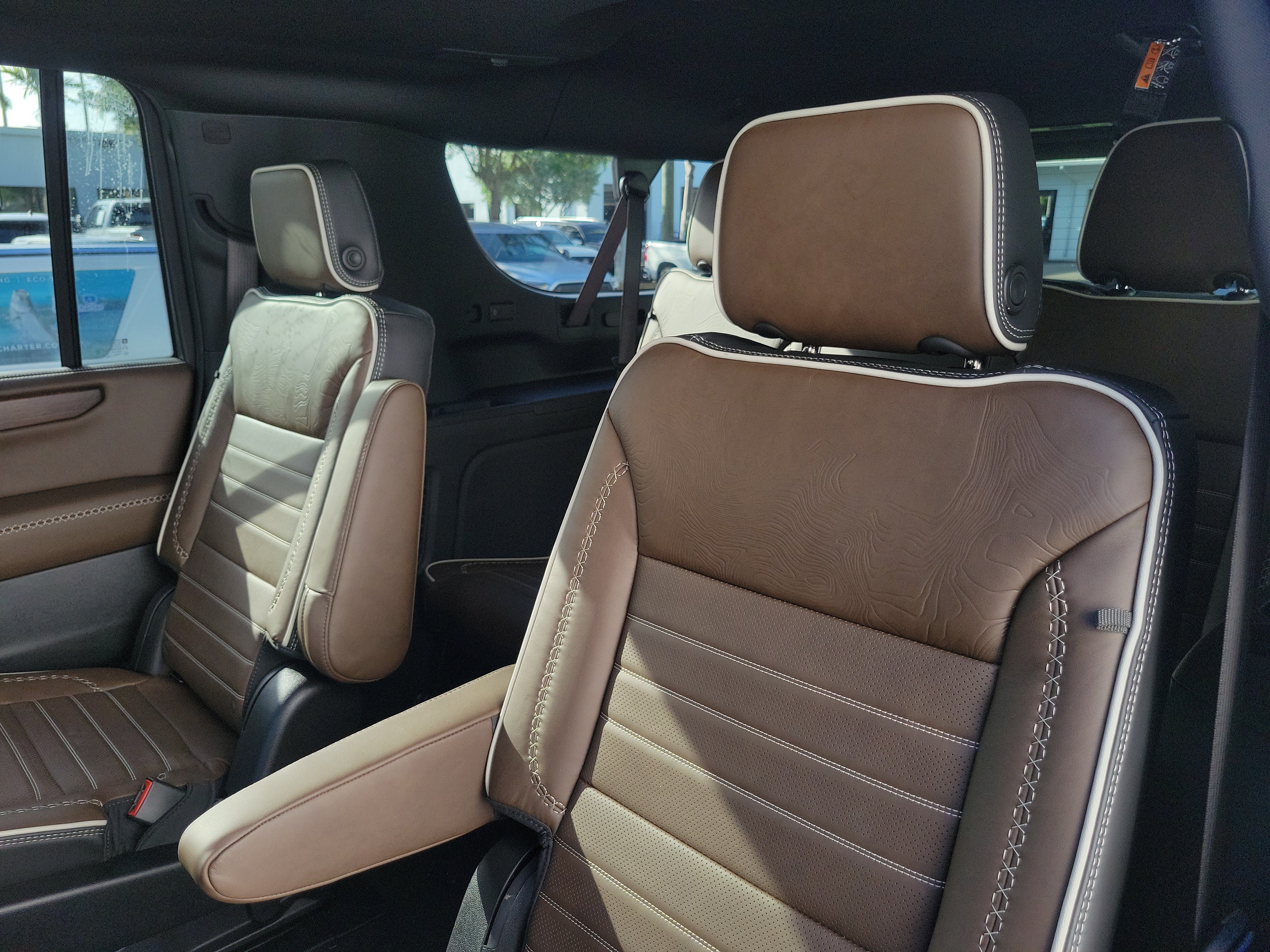 New 2026 GMC Yukon XL Denali Ultimate AWD/4WD image 14