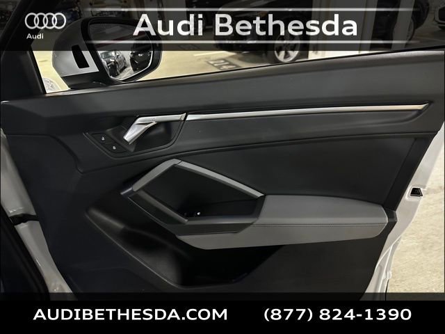 Certified 2024 Audi Q3 2.0T Premium image 31