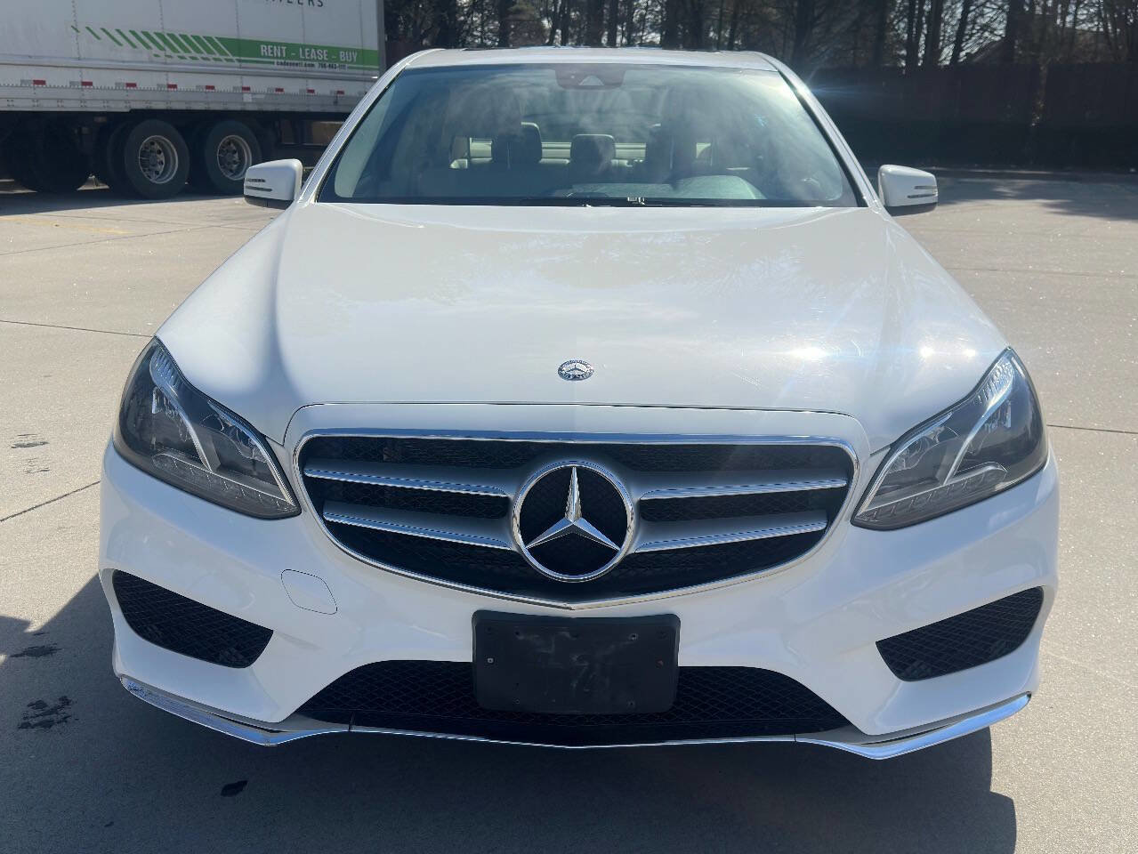 Used 2014 Mercedes-Benz E 350 E 350 Luxury 4MATIC AWD 4dr Se image 2