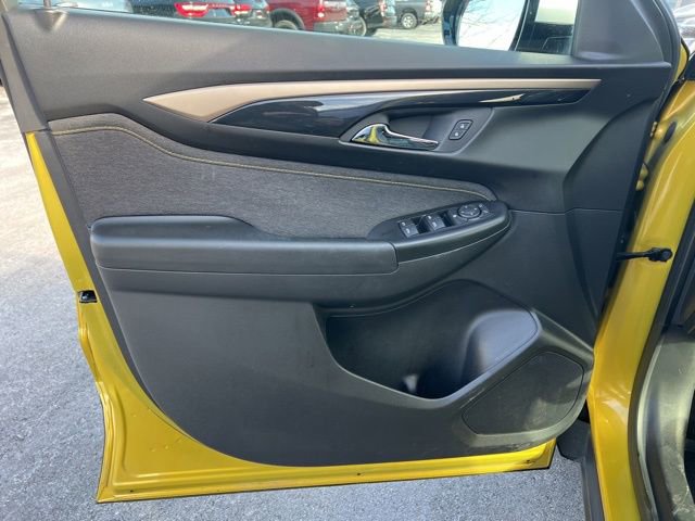 Used 2024 Chevrolet TrailBlazer ACTIV w/ Driver Confidence Package image 25