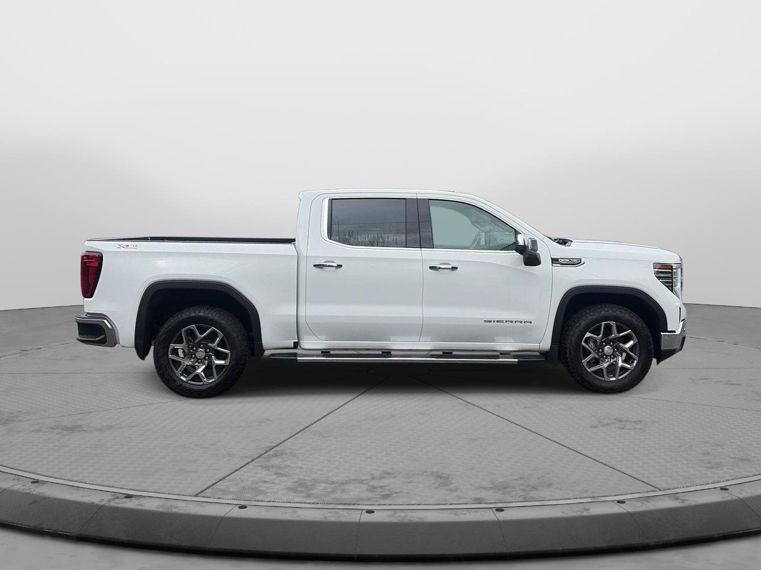 New 2026 GMC Sierra 1500 SLT w/ SLT Premium Plus Package AWD/4WD image 8