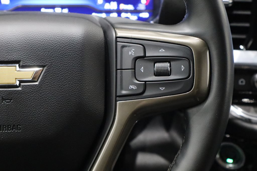 Used 2024 Chevrolet Silverado 3500 High Country w/ High Country Premium Package AWD/4WD image 25